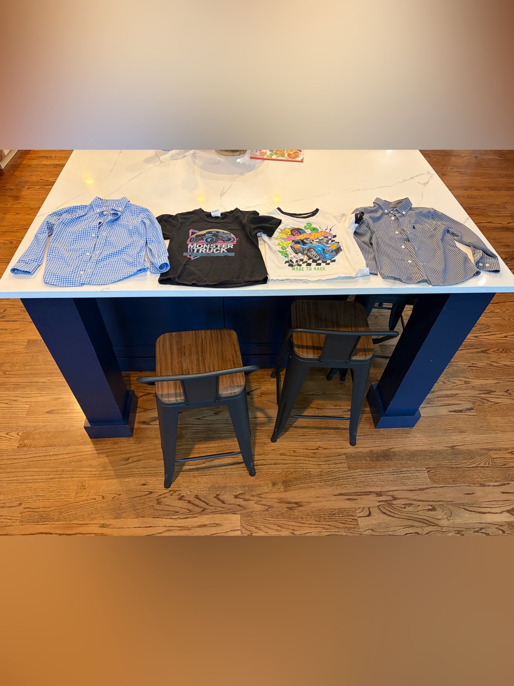 Boys 4 shirt 4T bundle - Vineyard Vines, Johnnie-O